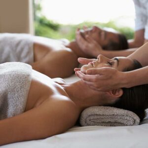 Couples massage at a vineyard spa - Mendoza